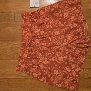 ARIZONA JEAN CO BRAND WOMEN'S JUNIORS RED PAISLEY SUMMER SHORTS SIZE SMALL